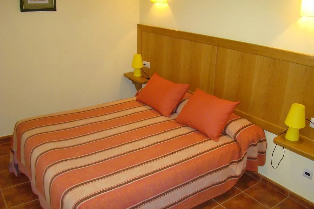 Apartaments Llempo 卡尼略 公寓式酒店