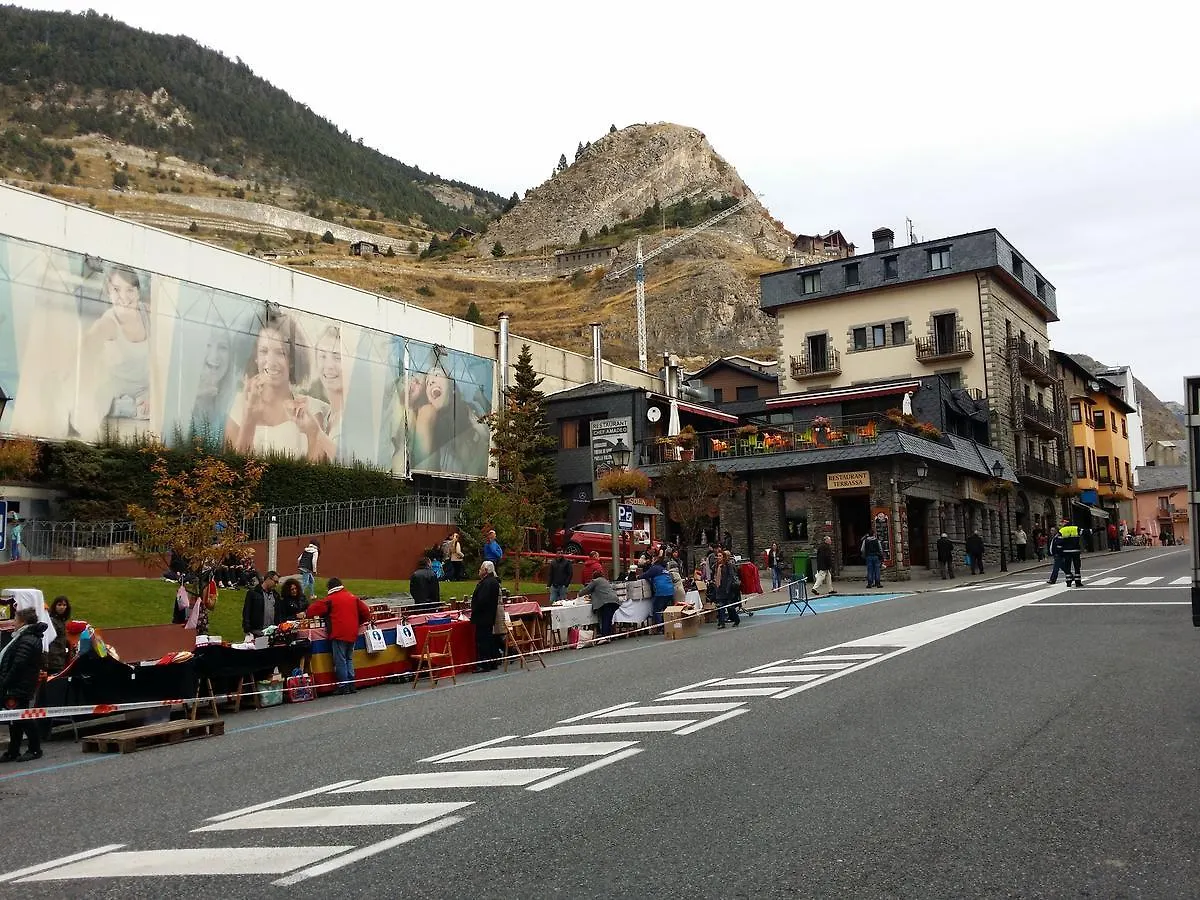 Apartaments Llempo Canillo 2*,  Andorra